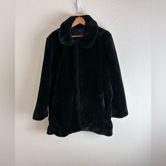 Rachel Zoe Jackets & Blazers - Rachel Zoe: Women's Black Faux Fur Coat